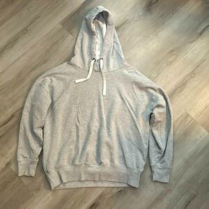 Women’s Gray Pullover Sweatshirt